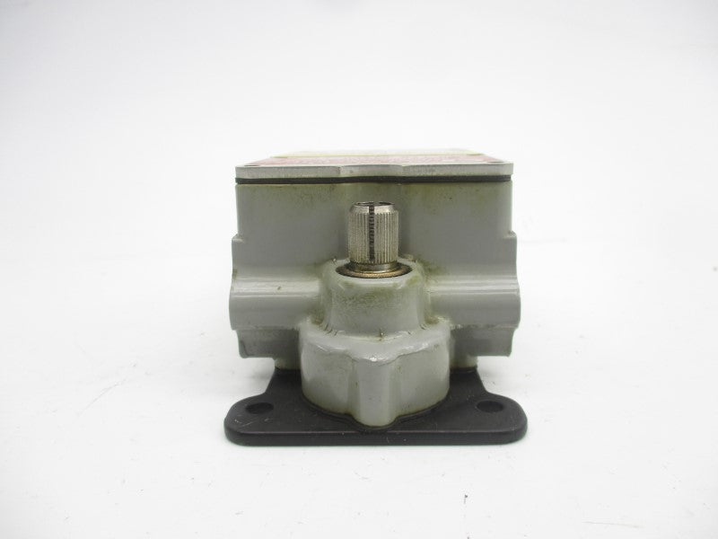 NAMCO EA17031100 600VAC 5A NSNP