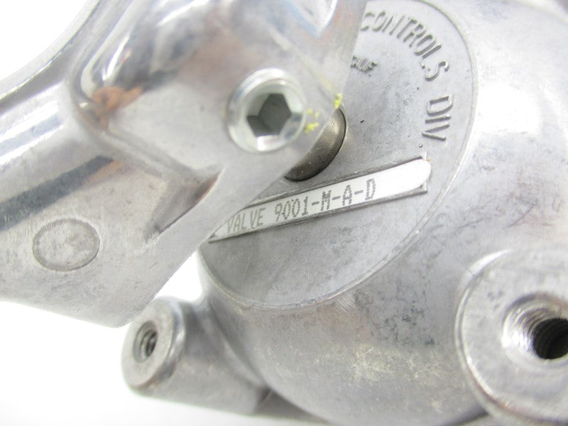 BARKSDALE 9001-M-A-D 150PSI 1/4" NSMP