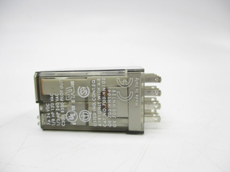 ALLEN BRADLEY 700-HC24Z06 SER. D 6VDC 7A (WH) NSMP