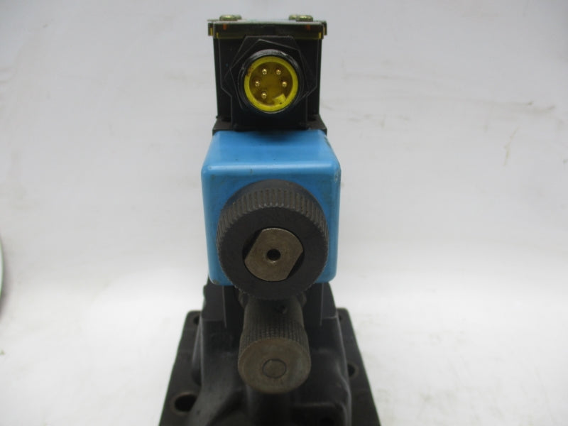 VICKERS DG4V-3S-2N-MFPA5WL-B5-60 110/120V .44/.40A 5000PSI (AS PICTURED) UNMP