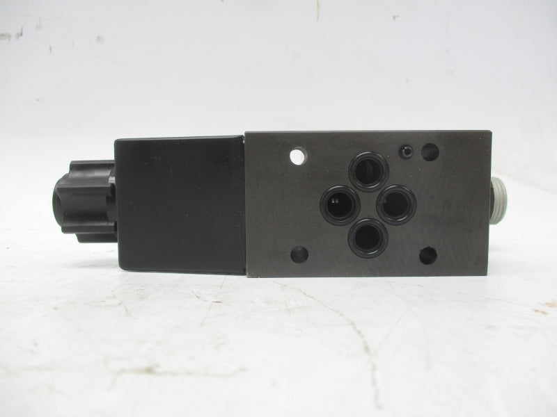 PARKER D1VW20BNYCF45675 120V .42A 1500-4000PSI NSMP