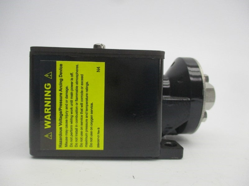 ASHCROFT NPAN4DLS04 250VAC 10A 100PSI NSNP