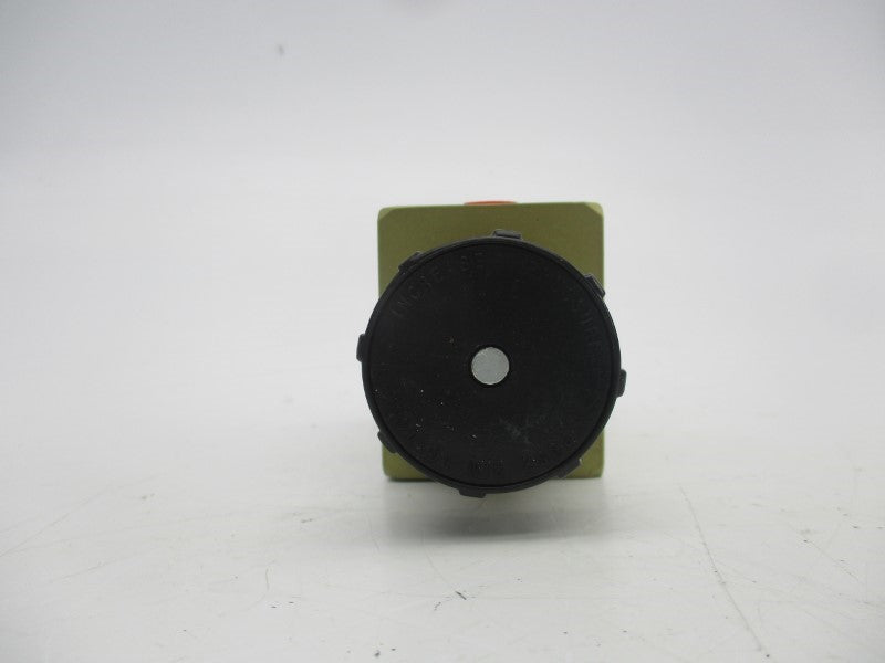 NORGREN R41-204-BNSA 450PSI NSNP