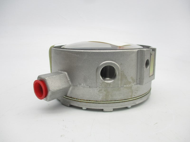 HONEYWELL C437F1052 120/240VAC 10A 1/2-5PSI NSMP