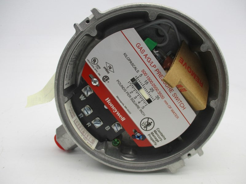 HONEYWELL C437F1052 120/240VAC 10A 1/2-5PSI NSMP