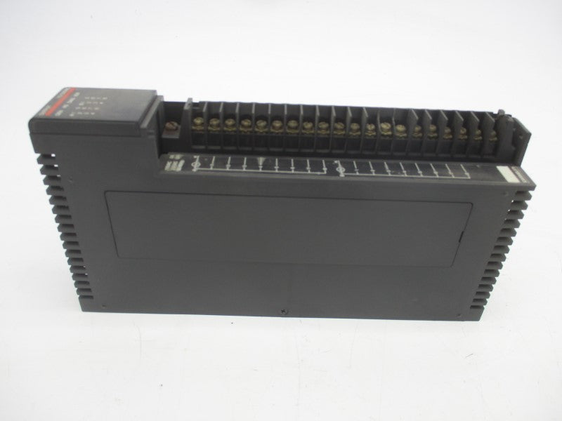 FANUC IC655MDL575B 115/230VAC 10A (NO DOOR) UNMP