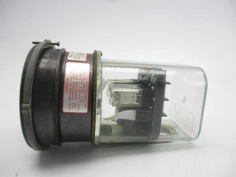 DWYER 3004C 120VAC 10A 25PSI 0-4 UNMP