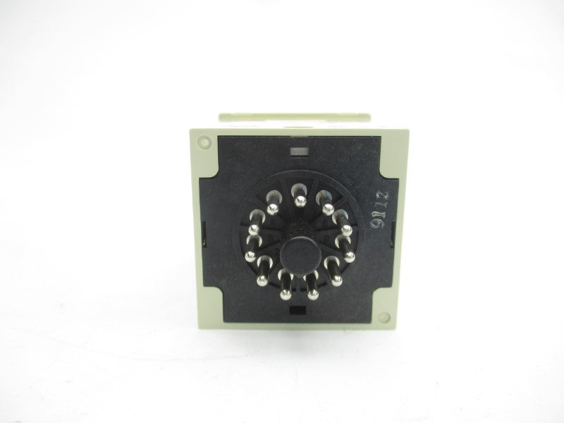 ALLEN BRADLEY 700-HR52TA17 SER. B 100-240VAC (WH) NSMP