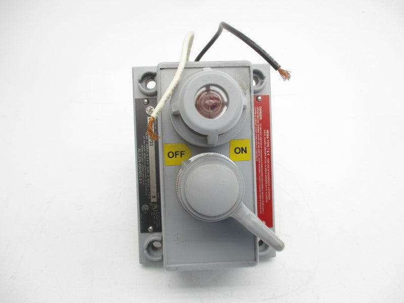 ALLEN BRADLEY 800H-NP33 SER. X UNMP