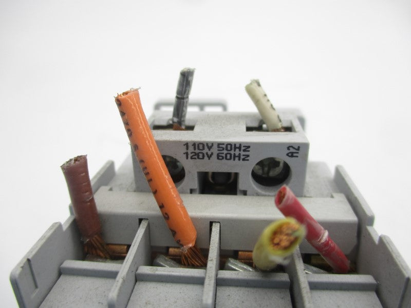ALLEN BRADLEY 100-C23D10 SER. C 110/120V UNMP