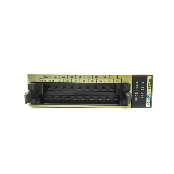 OMRON C200H-OC225 250VAC 2A UNMP