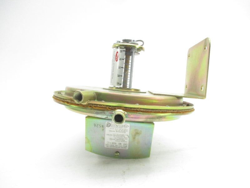 DWYER 1638-0 480VAC 15A 10PSI (AS PICTURED) NSNP