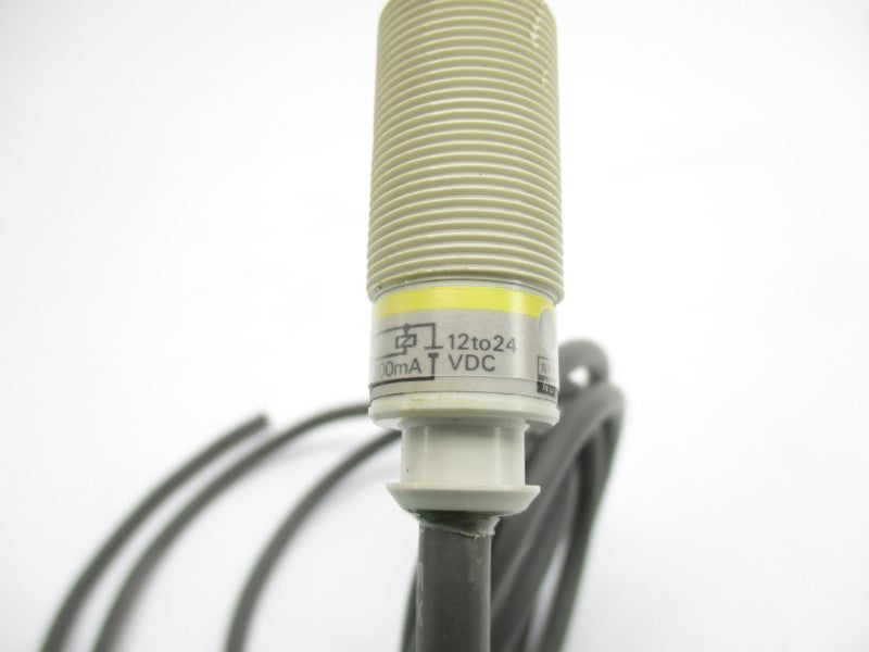 OMRON E2F-X5E1 12-24VDC UNMP