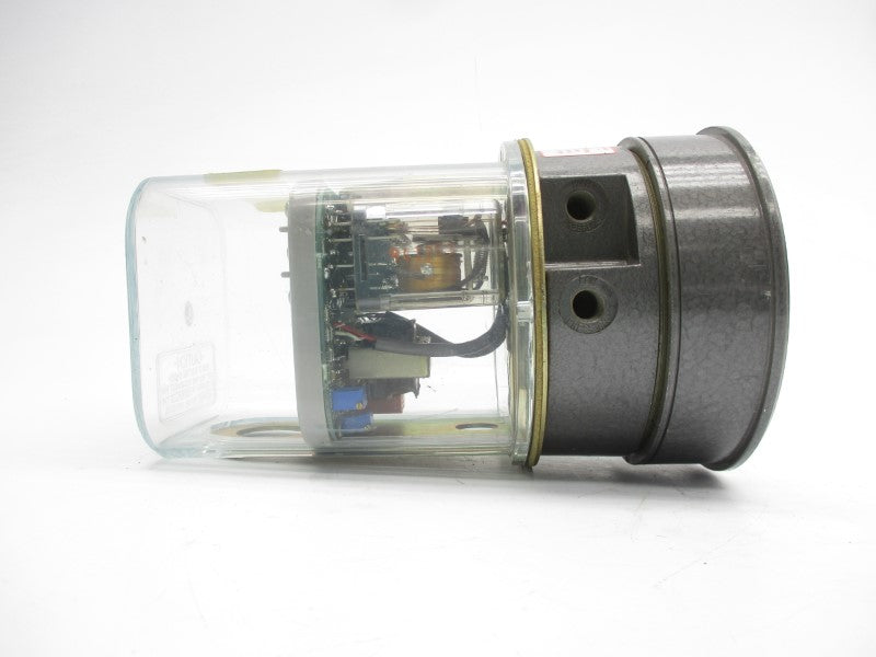 DWYER 3000-OSGTC 240VAC 10A 25PSI 0-.50 NSNP
