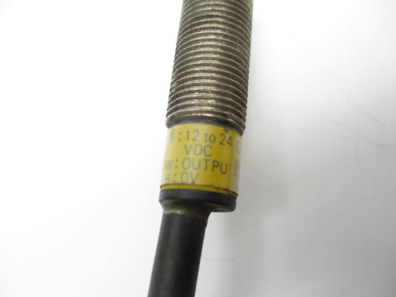 OMRON E2E-X2F1 12-24VDC UNMP