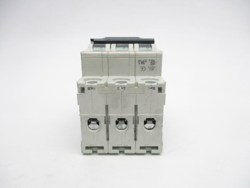 MERLIN GERIN 24145 277V 8A UNMP