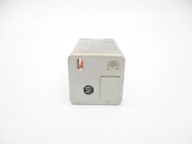 ALLEN BRADLEY 700-HA33A1 SER. B 120VAC 10A (GY/BL) NSMP