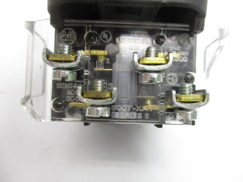 ALLEN BRADLEY 800T-FXP16AA1 SER. T 120V (AS PICTURED) NSNP