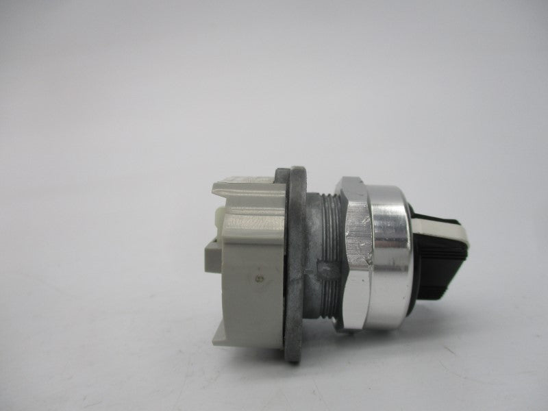 ALLEN BRADLEY 800T-J2KE7 SER. T (AS PICTURED1) NSNP