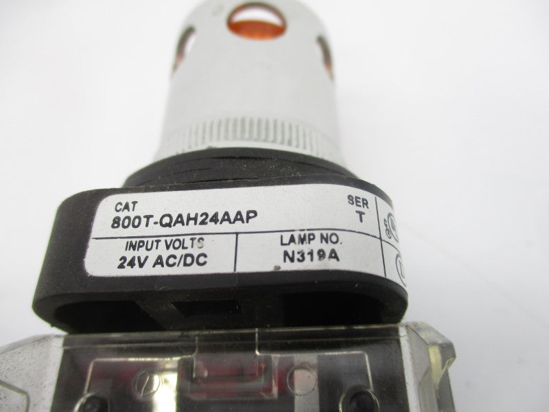 ALLEN BRADLEY 800T-QAH24AAP SER. T 24VAC/DC NSNP