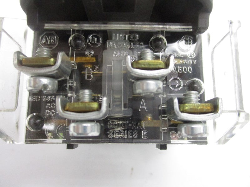 ALLEN BRADLEY 800T-FXQ10XA1 SER. T 120V NSNP