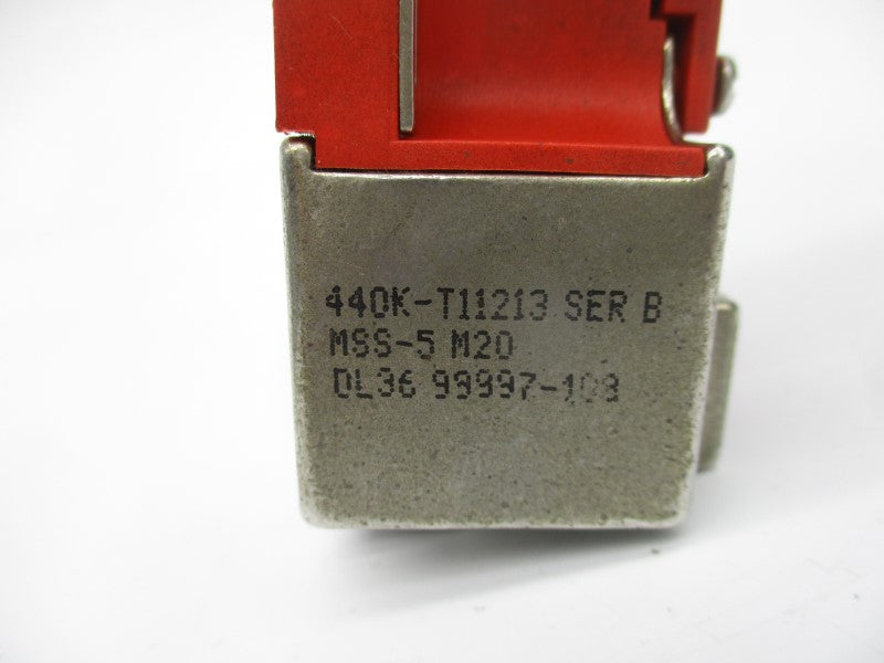 ALLEN BRADLEY 440K-T11213 SER. B 500V 1A NSNP
