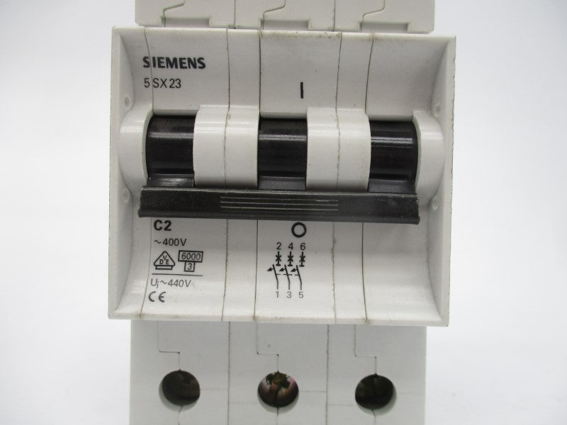 SIEMENS 5SX23-C2 400/440V 2A NSNP