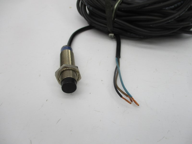 TELEMECANIQUE XS2M12PA370L2 12-48V NSNP