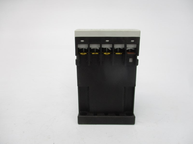 SIEMENS 3RT1015-1KB42 17-30VDC NSNP