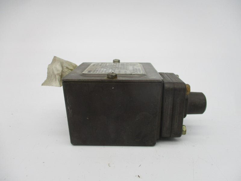 BARKSDALE E1H-H15 480VAC 3A 0.5-15PSI NSNP