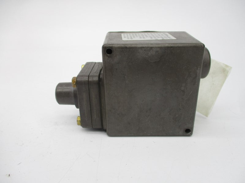 BARKSDALE E1H-R15 480VAC 15A 1-15PSI NSNP