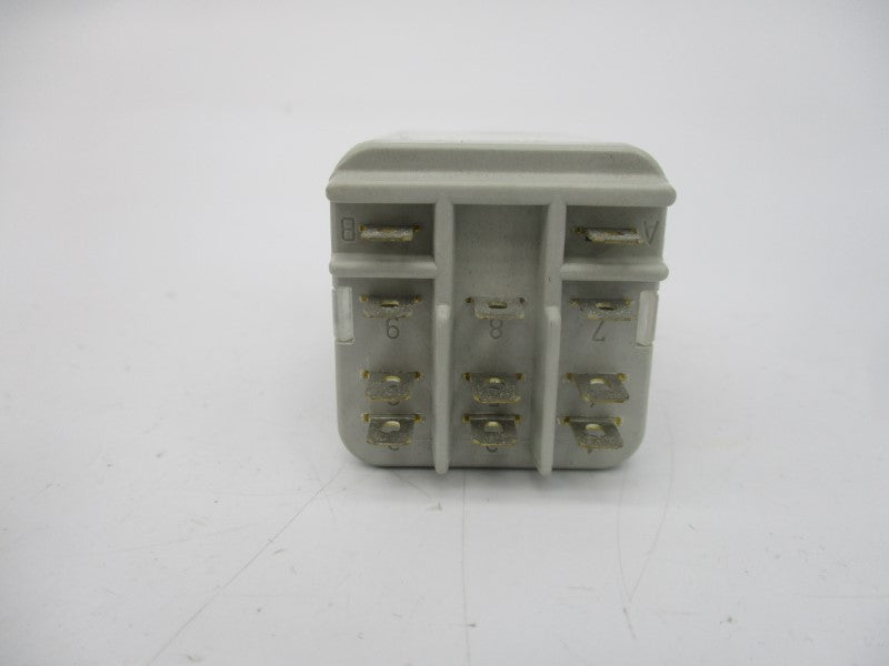 ALLEN BRADLEY 700-HB33Z24 SER. A 24VDC 10A (BK/YL) NSMP