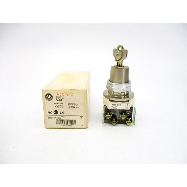 ALLEN BRADLEY 800T-H42A SER. T 600V (WH) NSMP