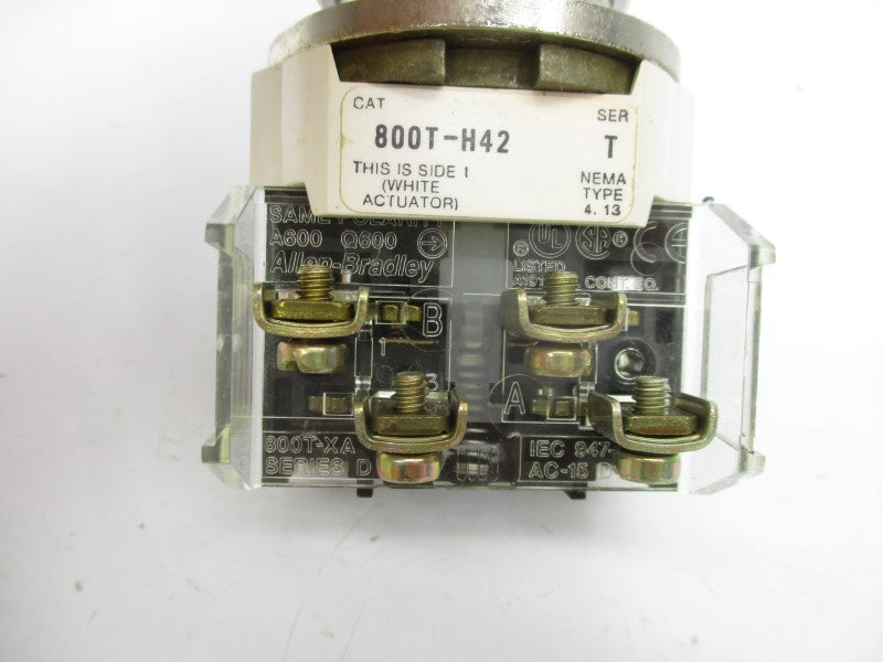 ALLEN BRADLEY 800T-H42A SER. T 600V (WH) NSMP