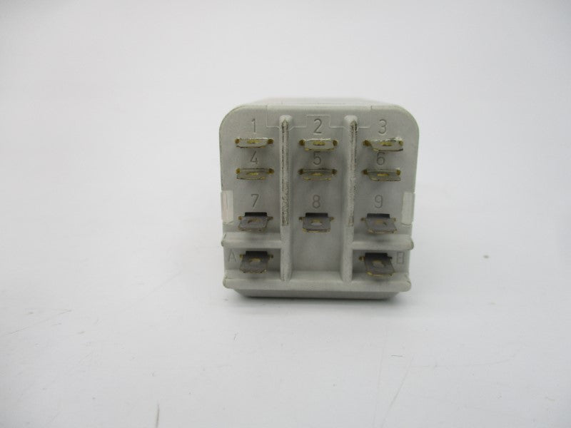 ALLEN BRADLEY 700-HB33Z24 SER. A 24VDC 10A (BK/BL) NSMP