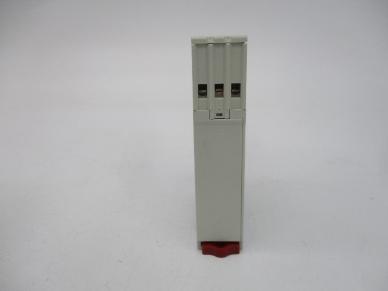 ALLEN BRADLEY 700-FSD3BU23 SER. B 24-240VAC 0.15-3S (WH) NSMP