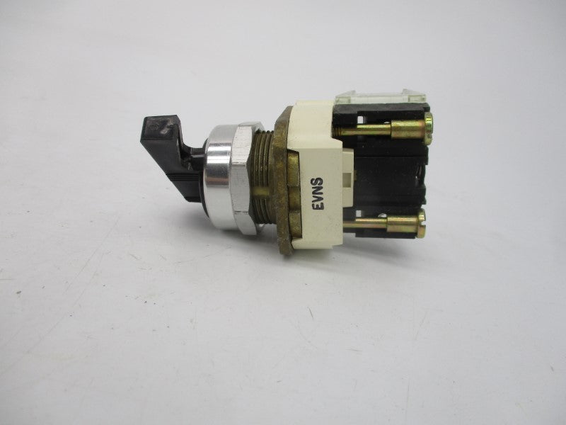 ALLEN BRADLEY 800T-H17D1 SER. T 600V (WH) NSMP
