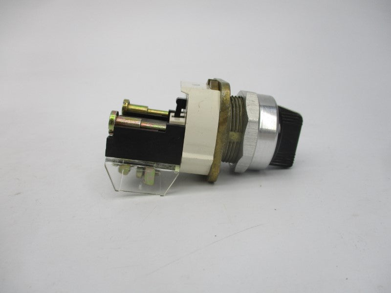 ALLEN BRADLEY 800T-J2A SER. T 600V (AS PICTURED3) (WH) NSMP