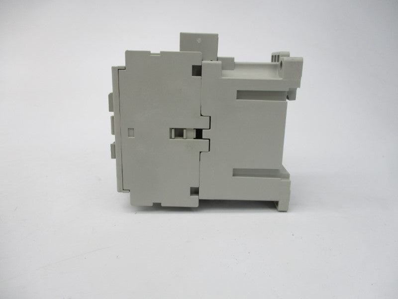 ALLEN BRADLEY 700-CF220EJ SER. A 24VDC 20A (BR/WH) NSMP