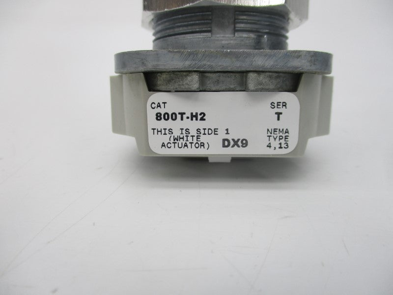 ALLEN BRADLEY 800T-H2 SER. T (WH) NSMP