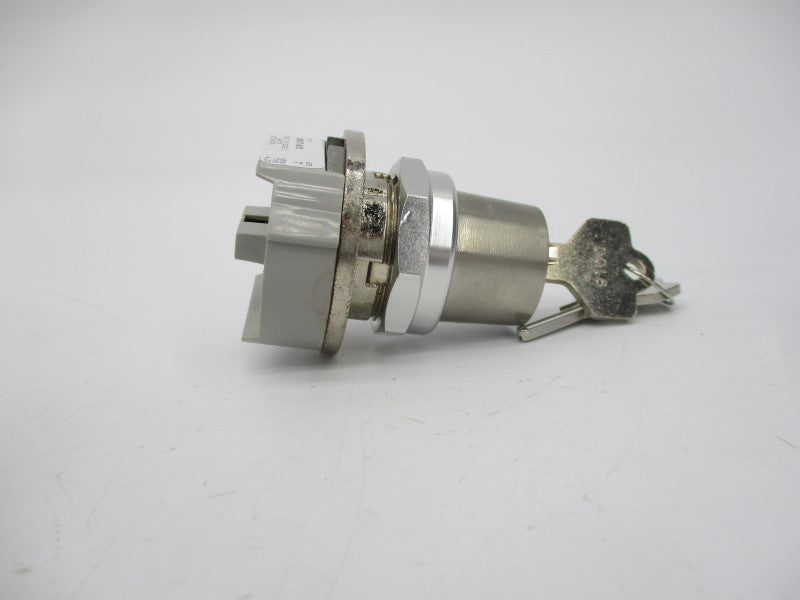ALLEN BRADLEY 800T-H32 SER. T (WH) NSMP