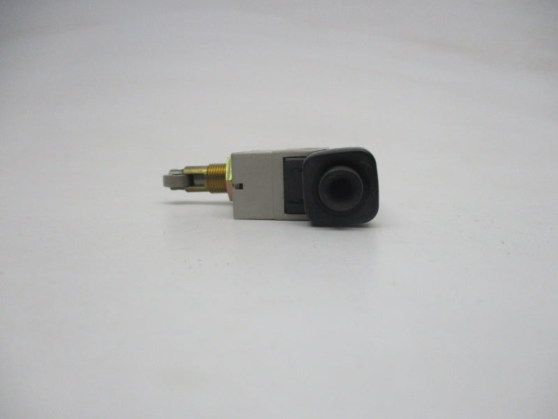 OMRON D4MC-5020 250VAC 10A NSNP