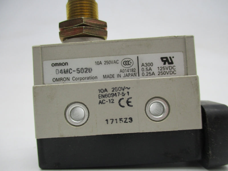 OMRON D4MC-5020 250VAC 10A NSNP