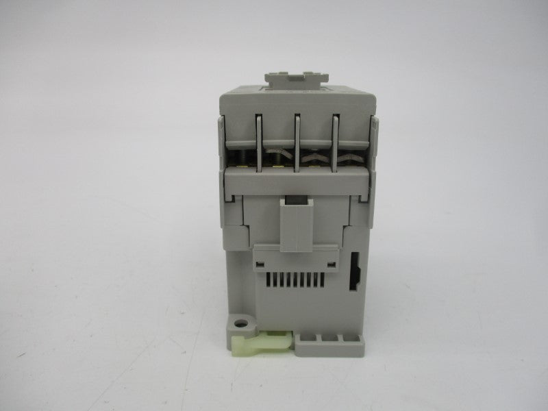 ALLEN BRADLEY 100-C09J10 SER. A 24V 32A (WH) NSMP