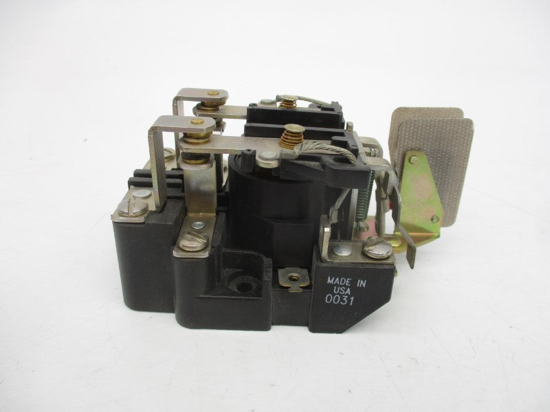 ALLEN BRADLEY 700-HG42Z2-6 SER. A 220VDC 4A (AS PICTURED) UNMP