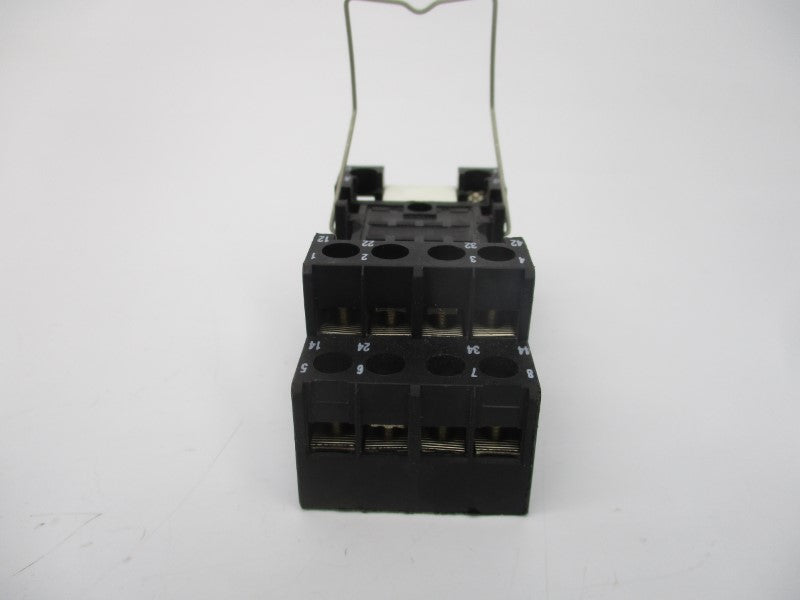 ALLEN BRADLEY 700-HN103 SER. B 300VAC 7A (AS PICTURED) NSNP