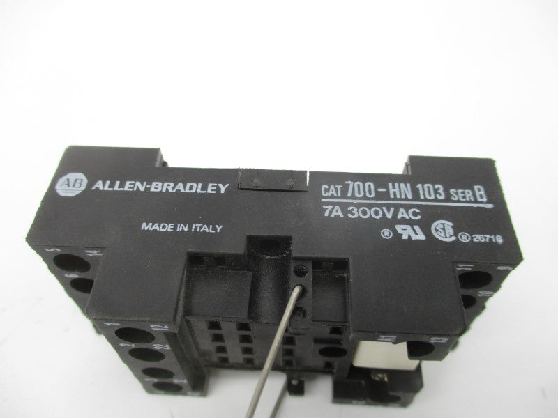 ALLEN BRADLEY 700-HN103 SER. B 300VAC 7A (AS PICTURED) NSNP