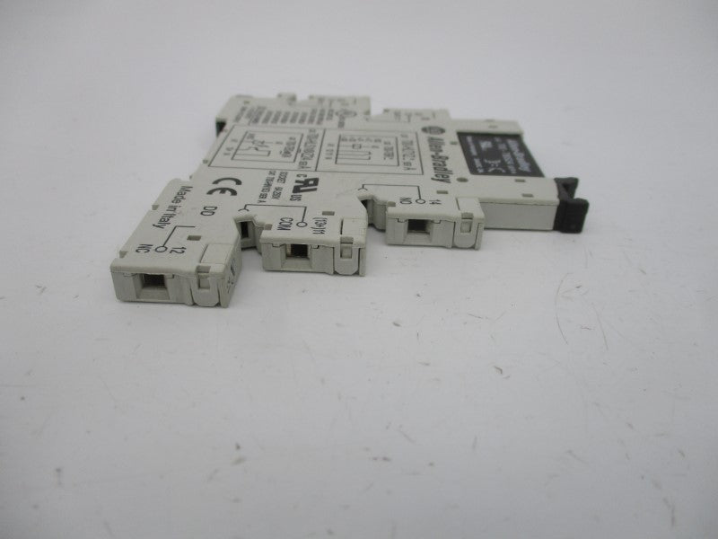 ALLEN BRADLEY 700-HLT1Z24 SER. A 24VDC 2A NSNP