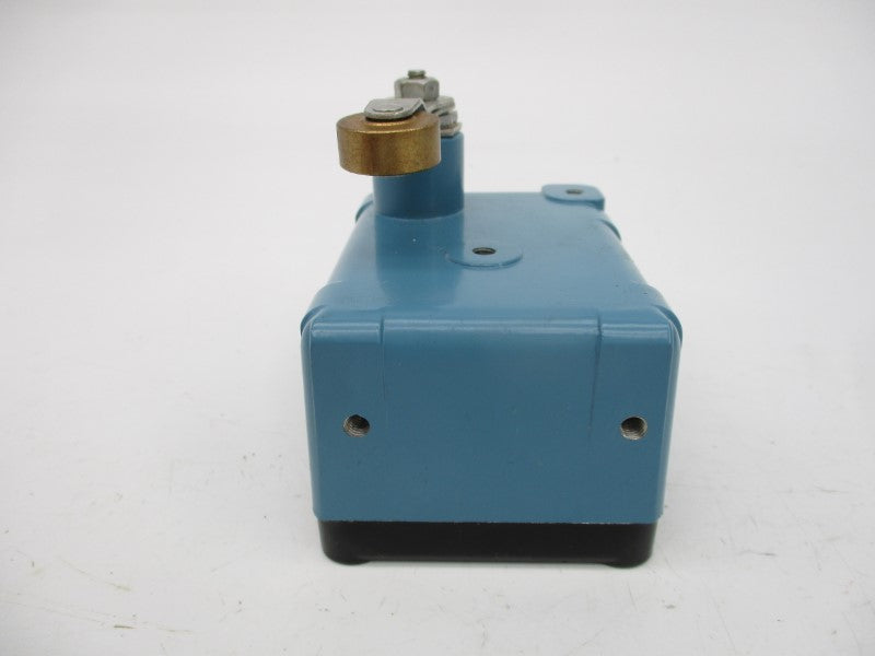 MICRO SWITCH EX-AR800 480VAC 15A NSNP