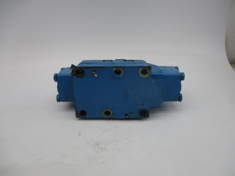 VICKERS DG5S-H8-6C-T-M-FPA5WL-B5-60 02-144247 110/120V 0.48/0.46A 4500PSI UNMP